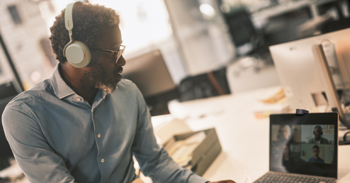 tai-nghe-jabra-evolve3-75