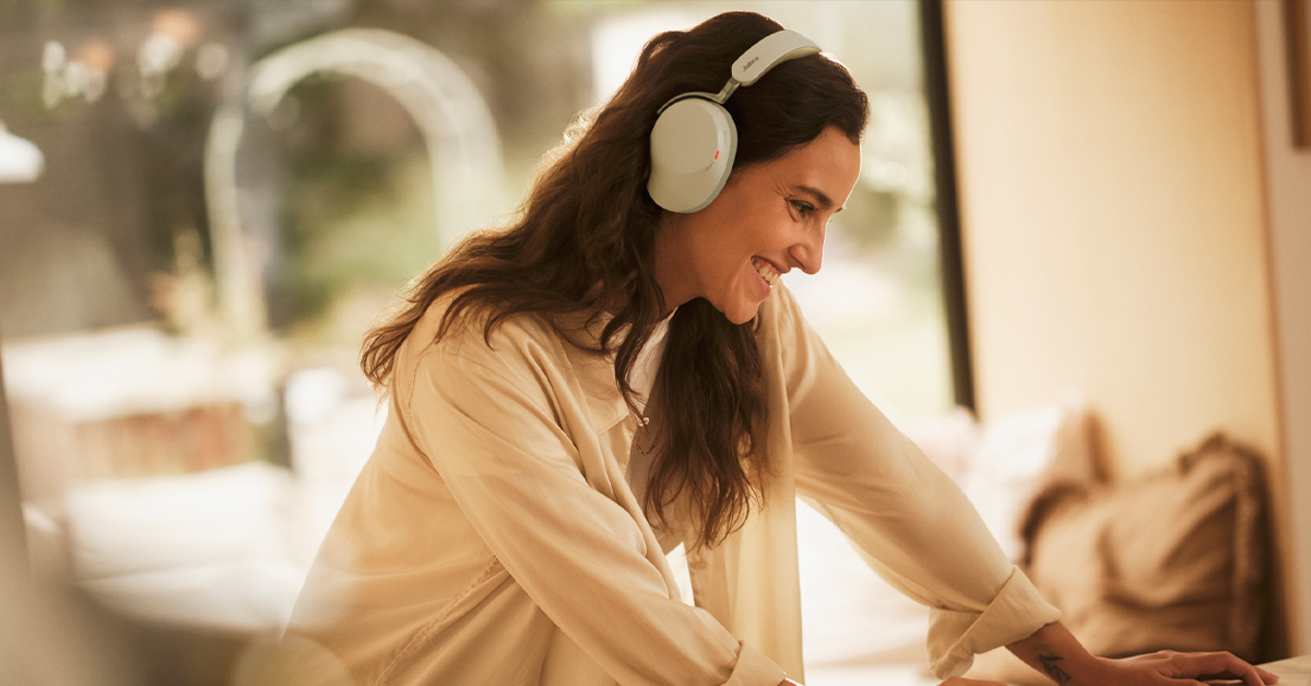 tai-nghe-jabra-evolve3-85